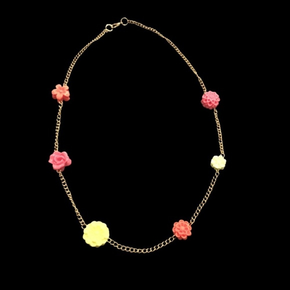 Vintage Floral Beaded Necklace